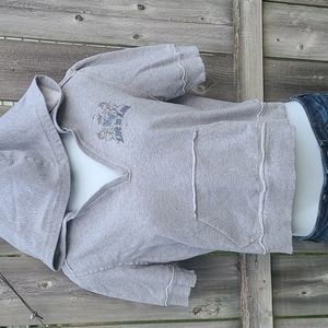 Cropped Hoodie Sweatshirt in Light Gray with Blue Accent
